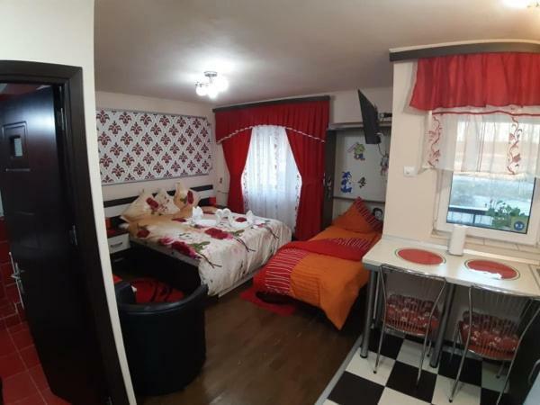 Garsoniera Lorelai Băile Felix Екстериор снимка